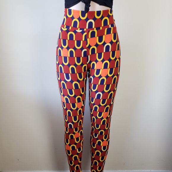 LuLaRoe Pants - LULAROE Colorful Print Leggings E81